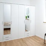 Lägenhet Stylish Apartment, Close To The Garden