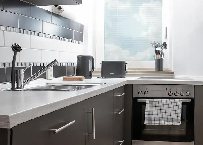 Stylish Apartment, Close To The Garden Apartment